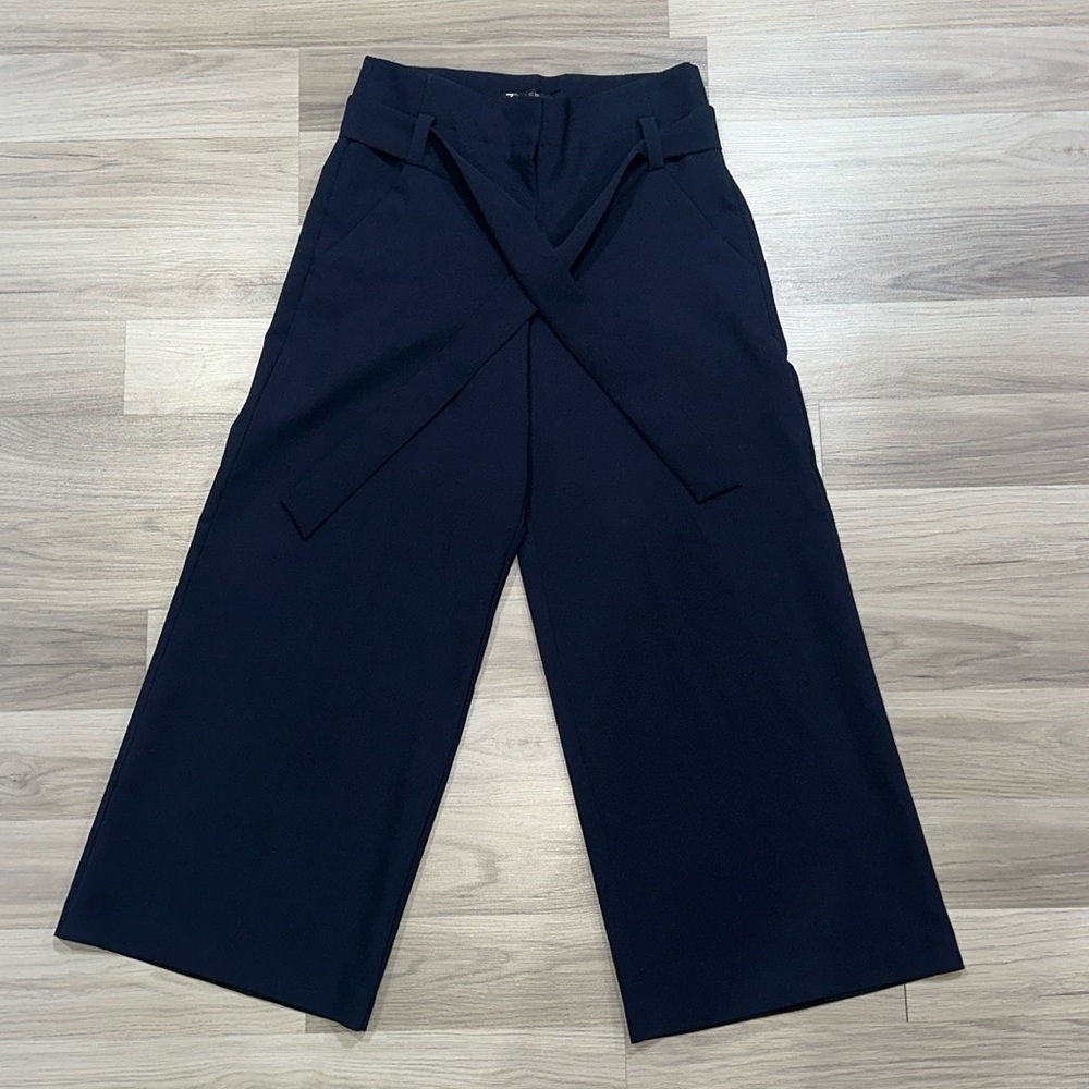 7TH AVENUE Women’s Navy Blue Wide leg Ankle Slacks Size 4